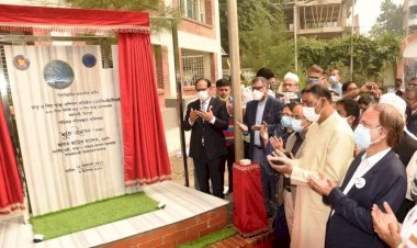 বঙ্গবন্ধুর ভাস্কর্য এদেশের মাটিতে হবেই : স্বাস্থ্যমন্ত্রী