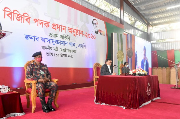 দেশের সীমান্ত রক্ষার গুরুত্বপূর্ণ ও মহান দায়িত্ব বিজিবি’র উপর ন্যস্ত: স্বরাষ্ট্রমন্ত্রী