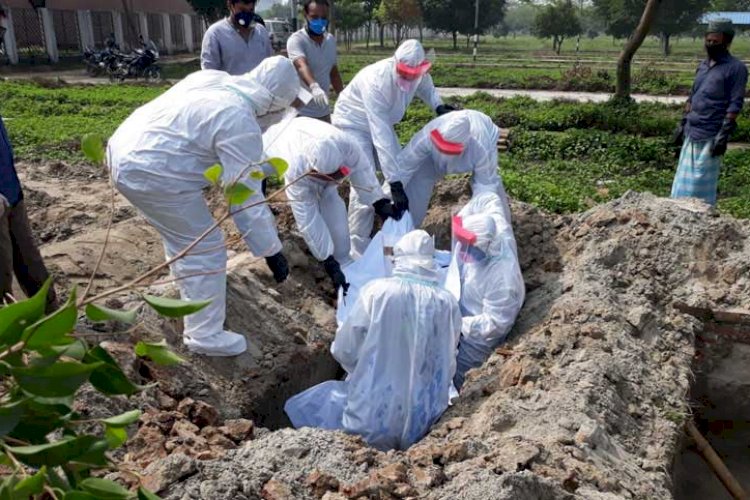 করোনায় আরো ১৭ জনের প্রাণহানি, মোট মৃত্যু ৮১১১