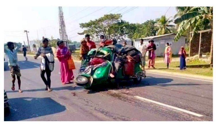 তারাকান্দায় বাস-সিএনজি সংঘর্ষ, শিশুসহ নিহত ৭