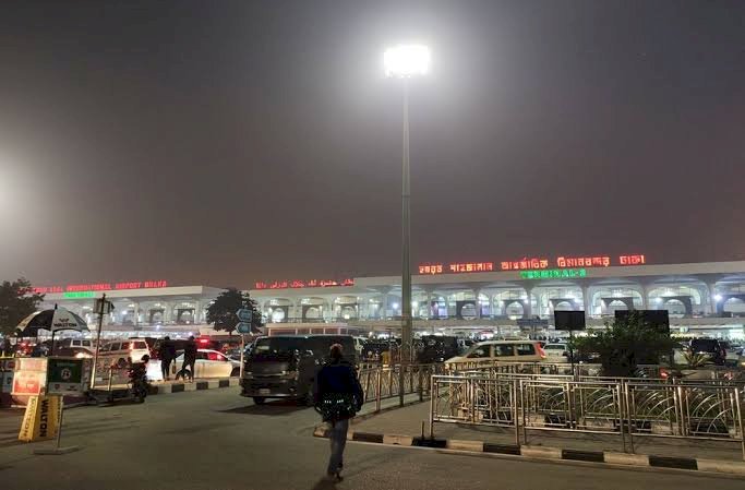 ঘন কুয়াশায়  শাহজালালে বিমানের ফ্লাইট বাতিল ও পরিবতর্ন