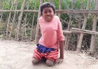 একটি হুইল চেয়ারের জন্য কান্না!