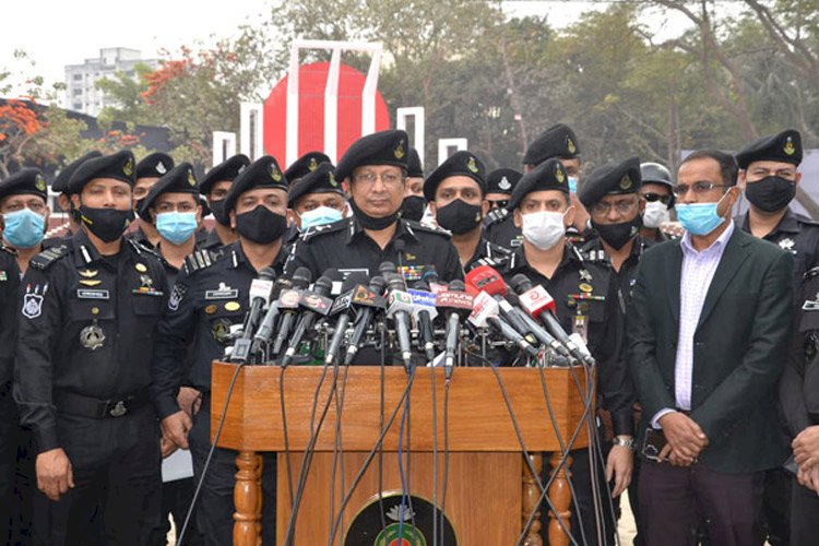 শহীদ মিনার এলাকায় মধ্যরাত থেকে নিরাপত্তা নজরদারি