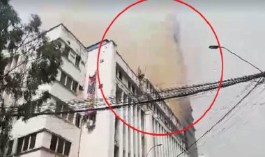 মতিঝিলে পাটকল কর্পোরেশন ভবনে আগুন