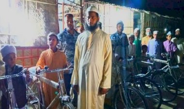 ৯ নামাজী পেল বাইসাইকেল উপহার