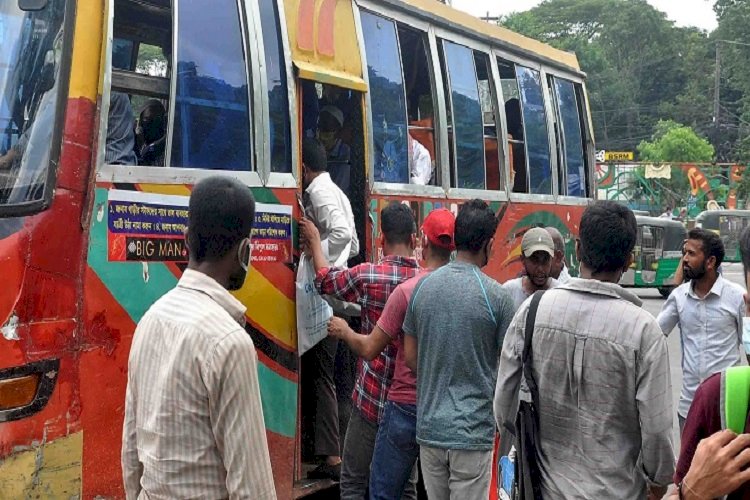 ৩১মার্চ থেকে গণপরিবহনে ভাড়া বাড়বে ৬০ শতাংশ