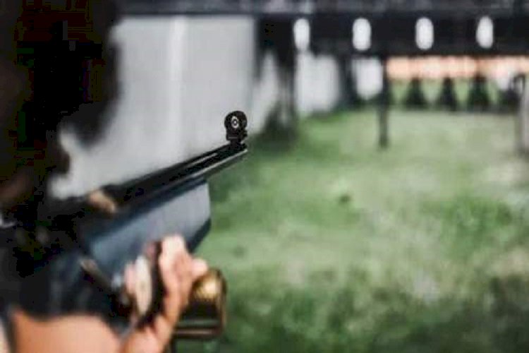 সন্তানের সামনে পিতাকে কুপিয়ে হত্যা : 'বন্দুকযুদ্ধে' আরেক সন্ত্রাসী নিহত