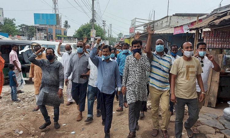 রক্ত দিলেও পানি  দেবে না ফুলতলাবাসী
