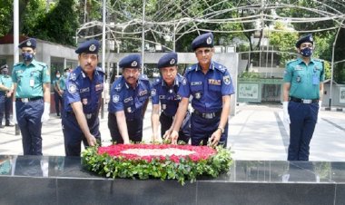 বঙ্গবন্ধুর প্রতি শ্রদ্ধায় অতিরিক্ত আইজি'রা