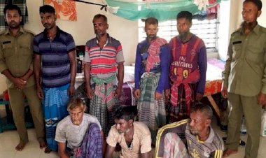 মধুতে ভেজাল দেওয়ার অভিযোগে ১৫ বস্তা চিনিসহ  ৭ মৌয়াল আটক
