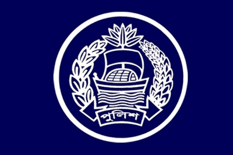 পুলিশ দম্পতির মামলা : স্ত্রী বহাল, স্বামী বরখাস্ত