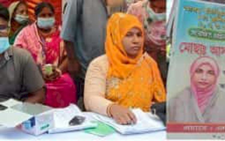 ৬০ টাকার ত্রাণ নিতে খসলো ৩০ টাকা