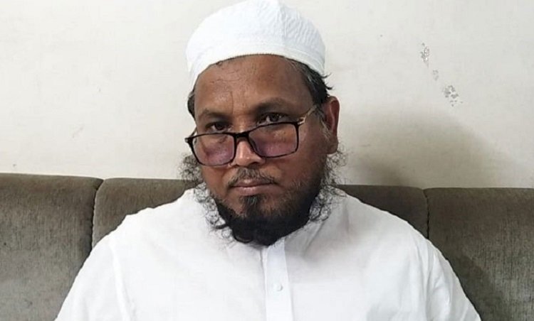হেফাজতের মুফতি মনির চার দিনের রিমান্ডে