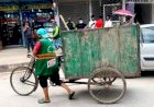 ময়লার বিল : বৃদ্ধার মাথা ফাটালেন ছাত্রলীগ নেতা