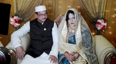 আইনজীবীকে বিয়ে করলেন রেলমন্ত্রী