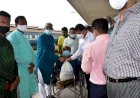 খুলনায় দরিদ্রদের মাঝে প্রধানমন্ত্রীর উপহার বিতরণ