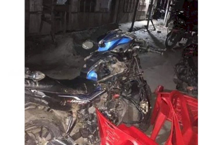 সাতক্ষীরায় র‌্যাবের উপর হামলা, আহত ৮