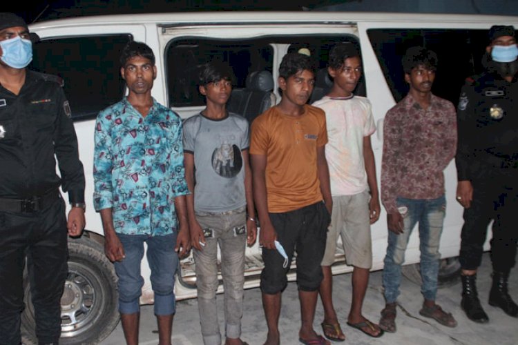 মতিঝিলে ‘বিচ্ছু বাহিনী’র ৫ সদস্য গ্রেপ্তার