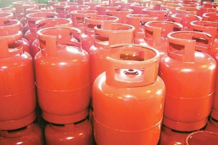 ডিসেম্বরেও বেড়েছে এলপিজি গ্যাসের দাম