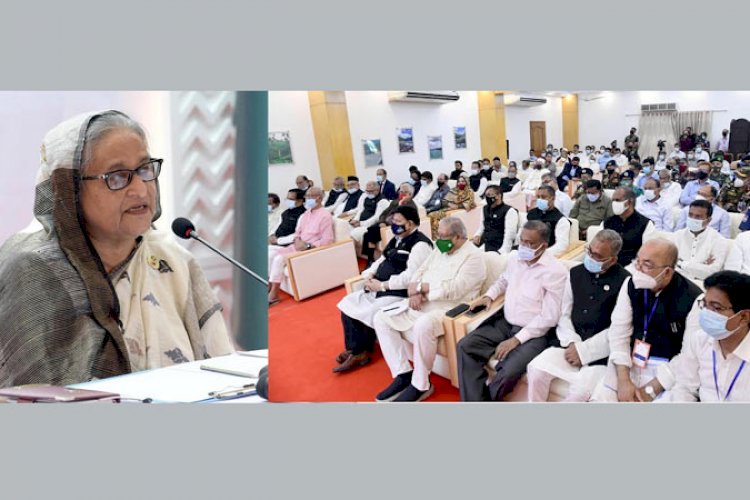 যে কোন দুর্যোগে আওয়ামী লীগ সব সময় জনগণের পাশে থাকবে : প্রধানমন্ত্রী