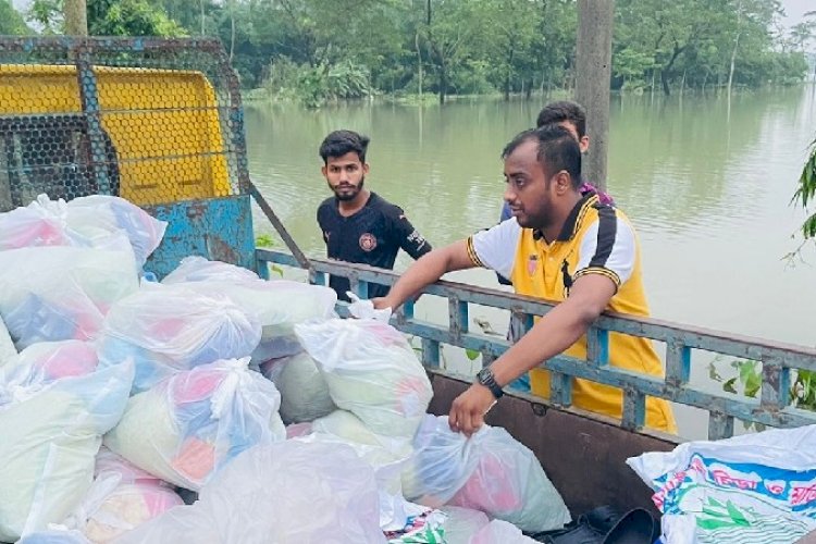 সিলেটের বন্যা দুর্গতের পাশে পল্টন ছাত্রলীগের সভাপতি আল আমিন