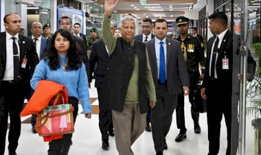 সুইজারল্যান্ড পৌঁছেছেন প্রধান উপদেষ্টা