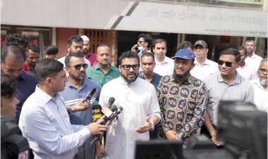 ফুটপাত দখল করে ব্যবসা করলে ট্রেড লাইসেন্স বাতিল: ডিএনসিসি প্রশাসক