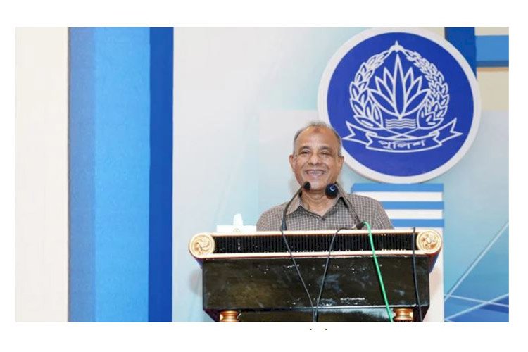 মানুষ যেন হয়রানির শিকার না হয়-সেদিকে লক্ষ্য রাখুন : স্বরাষ্ট্র উপদেষ্টা