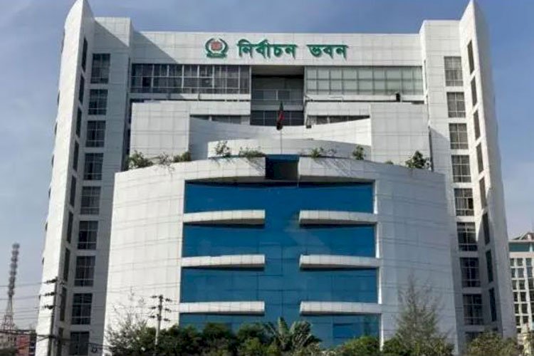 খসড়া তালিকা প্রকাশ : দেশের মোট ভোটার ১২ কোটি ৬১ লাখ