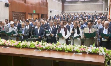 শপথ নিয়েছেন বিএনপির নবনির্বাচিত সংসদ সদস্যরা